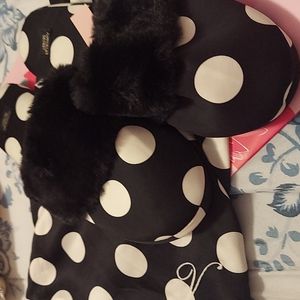 NEW Victoria  Secret Slippers.